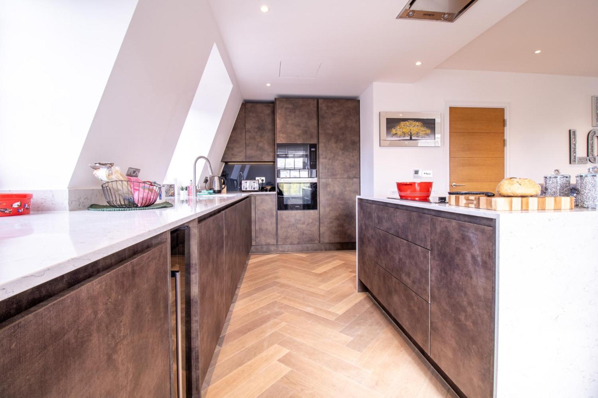 Elegant 3-Bedroom Penthouse In Marble Arch 70 Londres Exterior foto